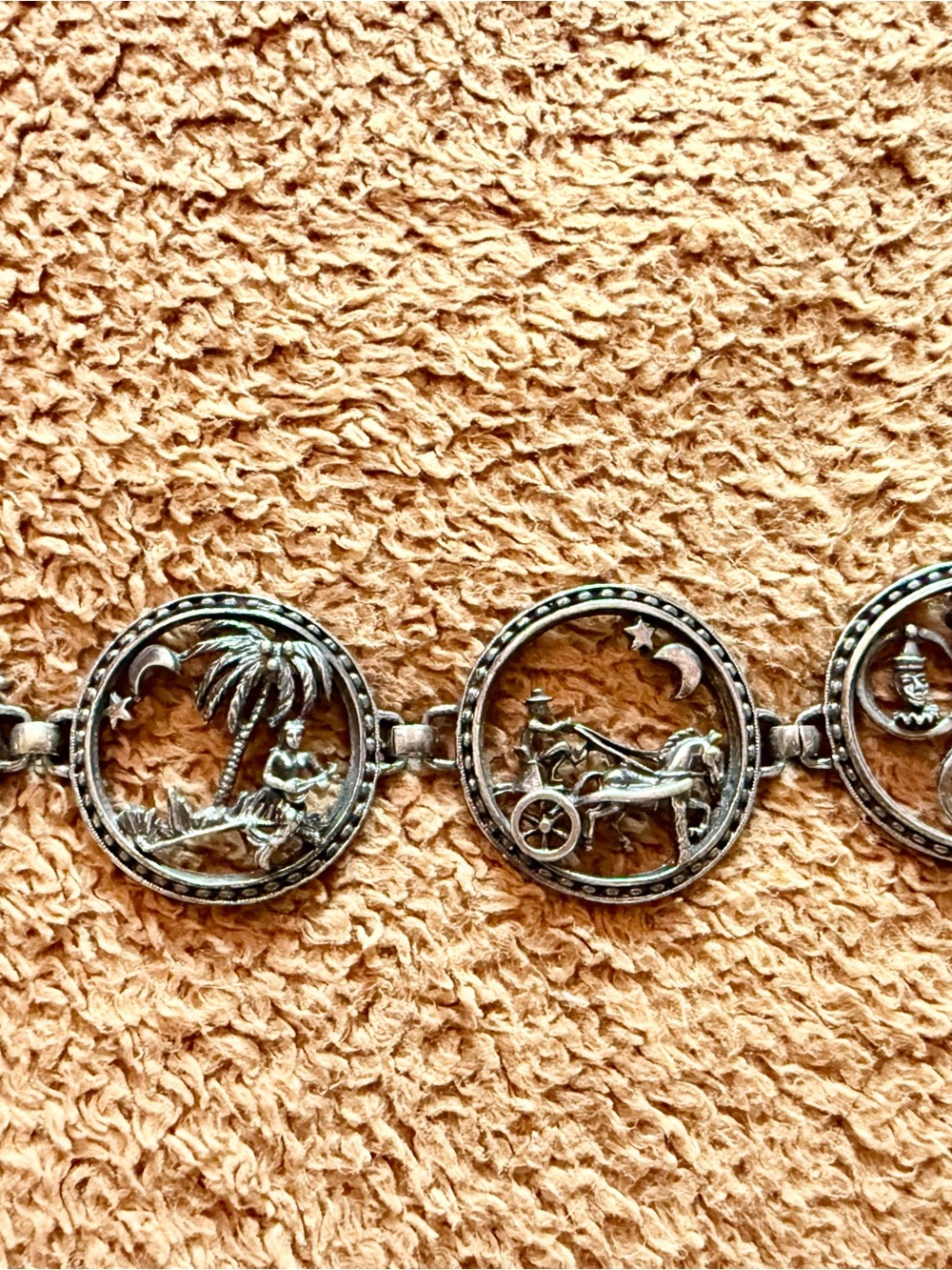 Vintage Silver-Tone Round Scene Link Bracelet - Palm & Carriage Motifs